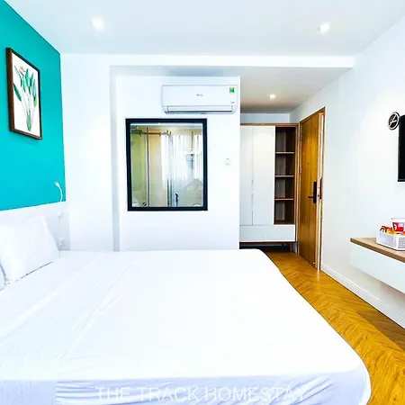 The Track Homestay - Near Bai Dai Beach Cam Lam Exterior photo