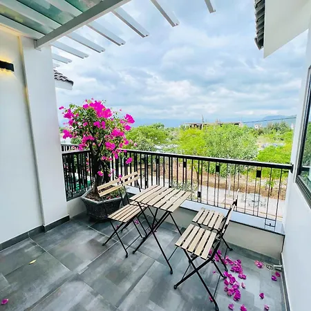 The Track Homestay - Near Bai Dai Beach Cam Lam Exterior photo