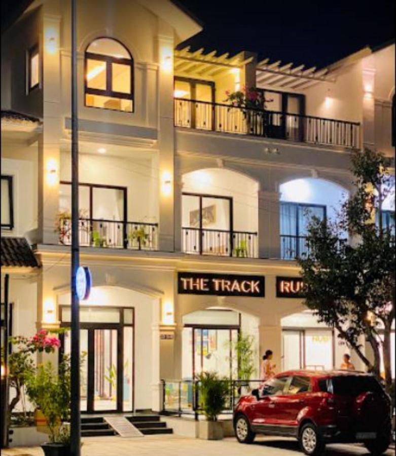 Homestay The Track - Near Bai Dai *