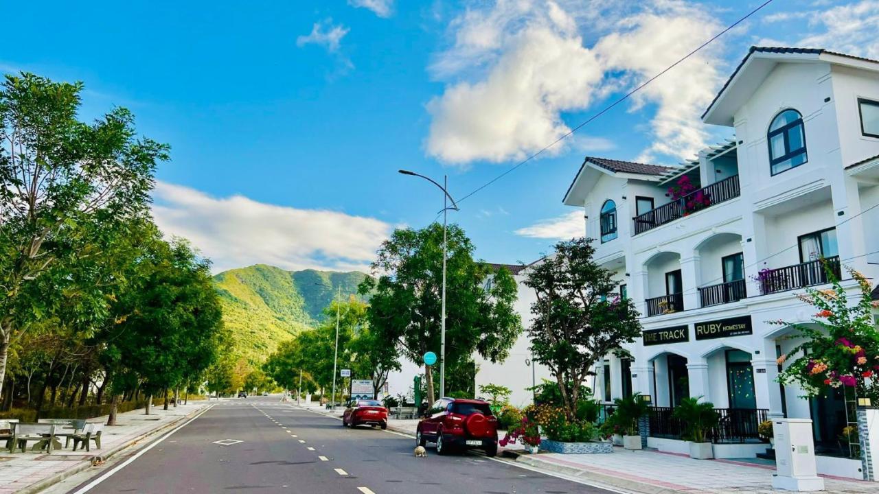 The Track - Near Bai Dai *