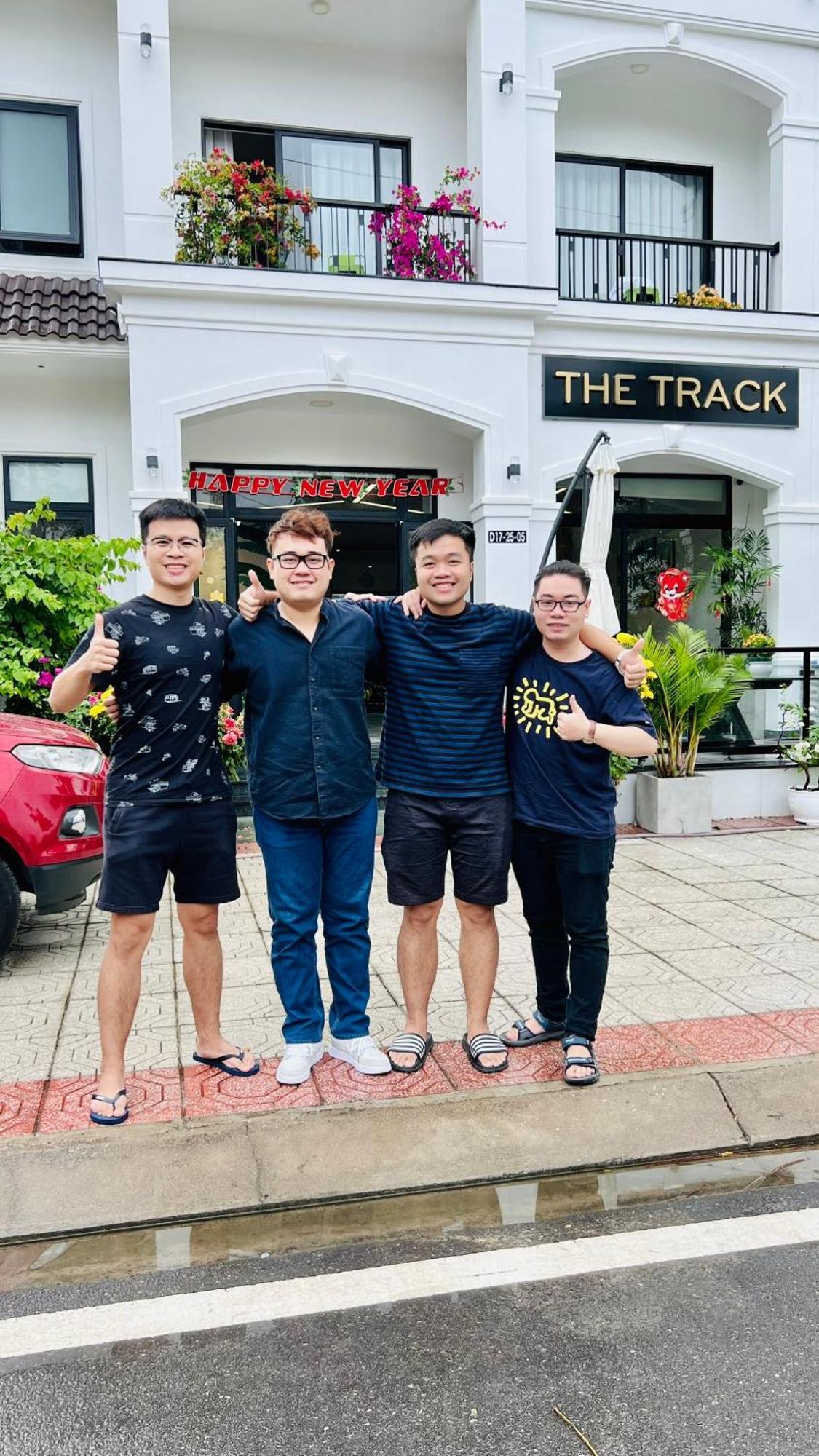 Homestay The Track - Near Bai Dai *